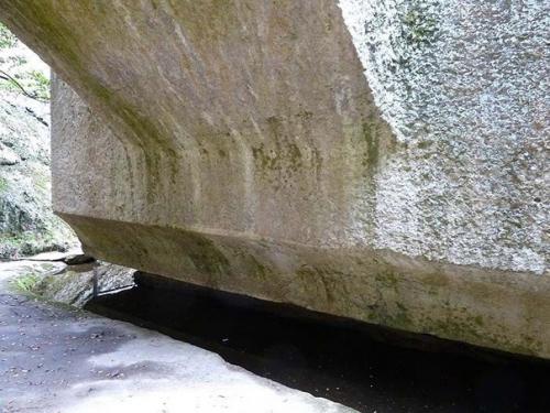 Таинственный японский мегалит иши - но - ходен. 01 Таинственный японский мегалит иши - но - ходен. 01