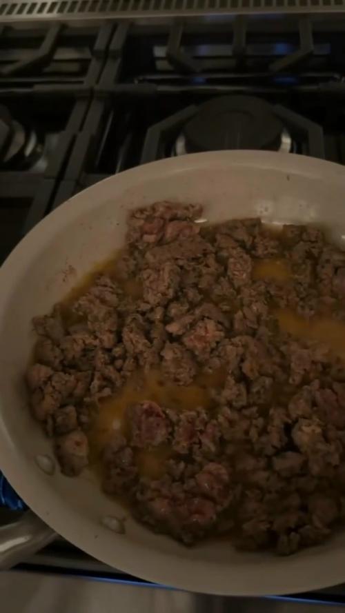 Гвинет пэлтроу вдохновилась Юлией Высоцкой и показала необычное блюдо.

