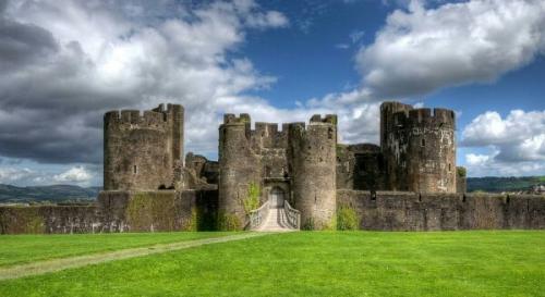 Самый удивительный замок в Великобритании - замок кайрфилли. 06 Самый удивительный замок в Великобритании - замок кайрфилли. 06