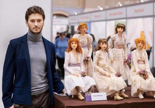 Российский художник создает поразительно реалистичных кукол. 08