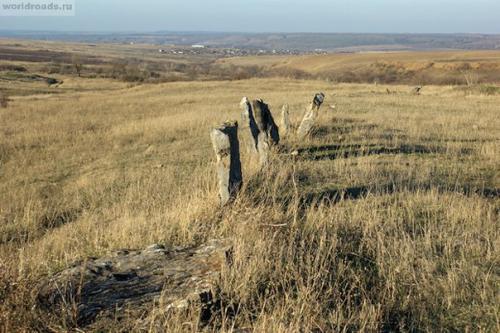 Подберите с помощью колористики несколько цветов. 02