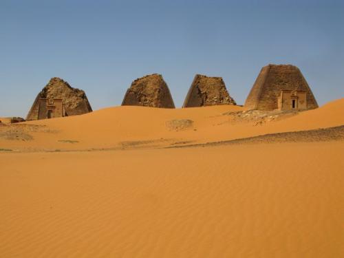 Пирамиды нубии.  Ezomir. 01 Пирамиды нубии.  Ezomir. 01