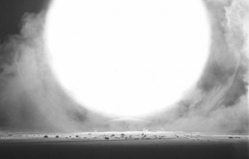 Элон маск больше об атомной бомбардировке марса рассказал.