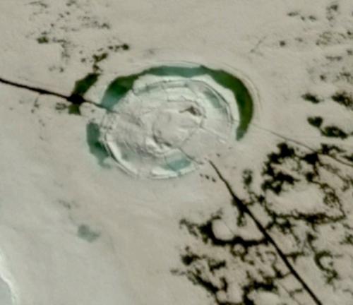 Интересный объект в антарктическом регионе крайне. 
