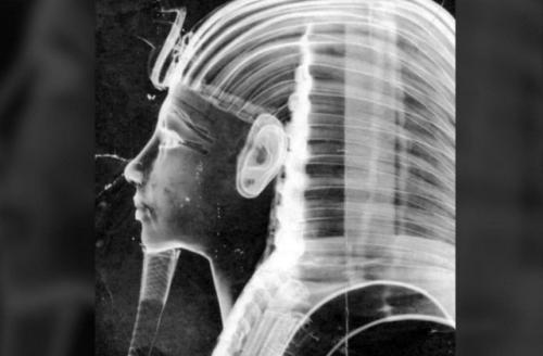 Рентгеновский снимок маски фараона тутанхамона.
