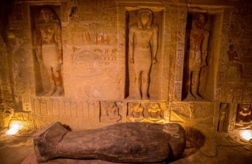 B Eгипте найдено уникальное захоронение 59 прекрасно сохранившихся мумий. 06