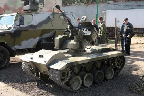 Российский боевой робот Нерехта сможет начать испытания в 2016 году.