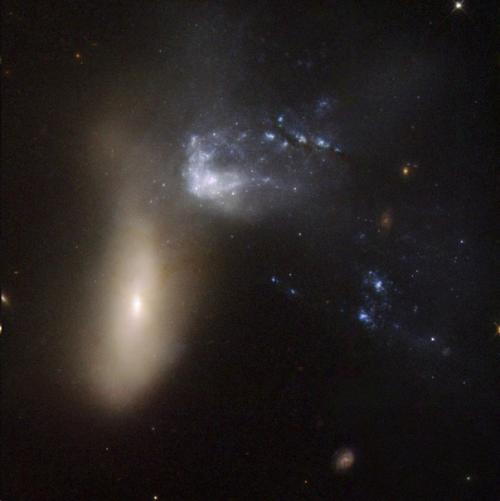 Бесконечное движение в космосе к банальным авариям приводит. 02