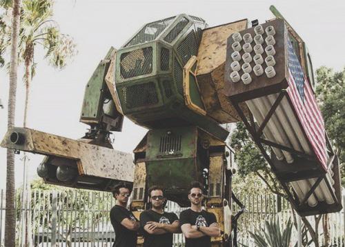 Строительство боевого человекоподобного робота превратят в веб - сериал.