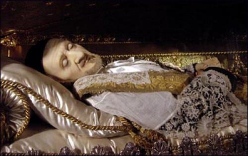 Нетленные. Среди святых католической церкви встречаются такие, чьи тела до сих пор сохраняются нетленными. 03 Нетленные. Среди святых католической церкви встречаются такие, чьи тела до сих пор сохраняются нетленными. 03