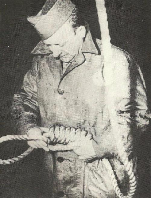 Джон Вудс.

Казнил 347 уголовников и 10 осуждённых на нюрнбергском процессе.

