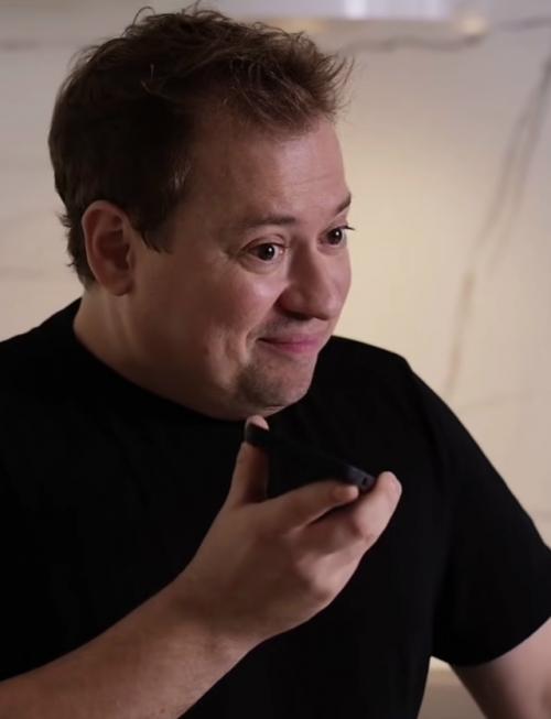 Стало известно, что Андрей гайдулян развелся со 2-й супругой еще год назад. 01