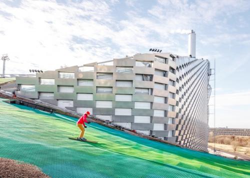 Так выглядит мусороперерабатывающий завод в Копенгагене. 03