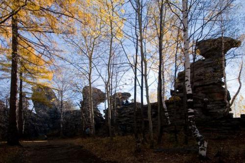 Урал.  Скалы семь братьев. 
