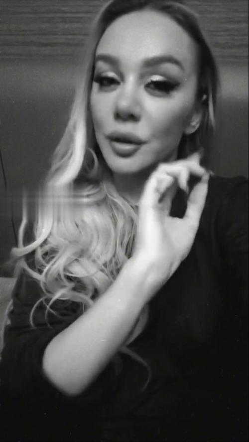 У анны седоковой случился нервный срыв на фоне волны хейта. 01