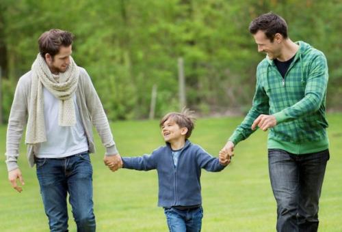 У детей будущего будет до 32 гомосексуальных родителей, - ученый. У детей будущего будет до 32 гомосексуальных родителей, - ученый.