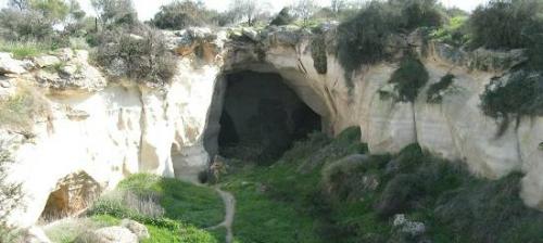 Предания о подземном мире и изменение представлений о нем со временем.