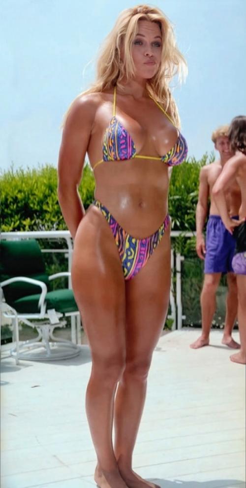 Как в 90-е менялась Памела Андерсон (90-99 гг. ). 02