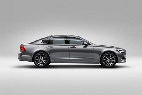 Новый Volvo S90 покажет, где спрятался лось. 02 Новый Volvo S90 покажет, где спрятался лось. 02