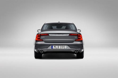 Новый Volvo S90 покажет, где спрятался лось. 03 Новый Volvo S90 покажет, где спрятался лось. 03