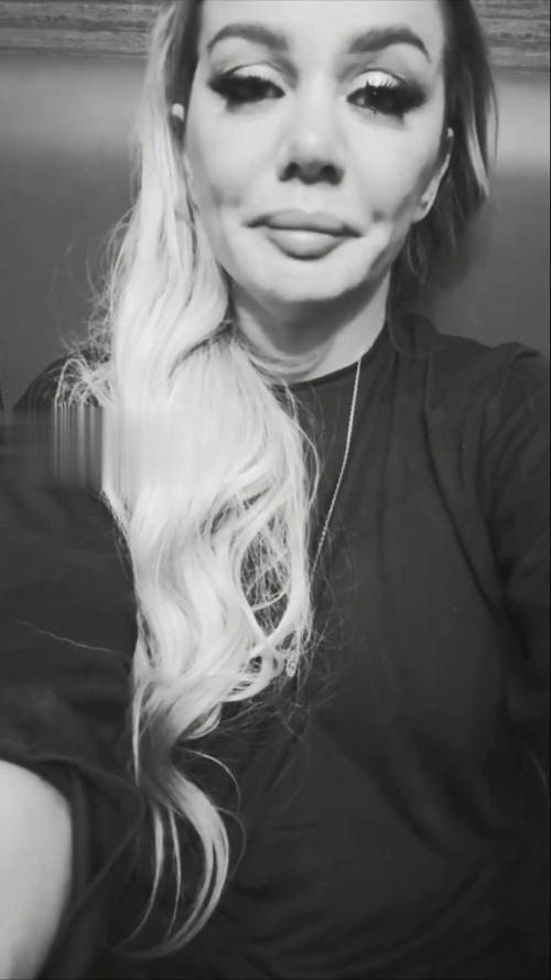 У анны седоковой случился нервный срыв на фоне волны хейта.  