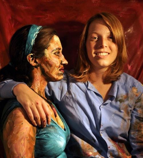 Многие художники рисуют моделей, но Алекса мид занимается творчеством совершенно по-другому. 06