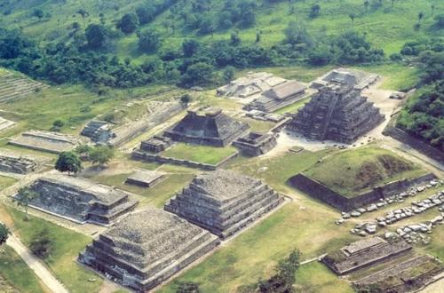 Эль тахин - древний, удивительный город, который был открыт археологами под густым слоем земли в густых джунглях Мексики. 03