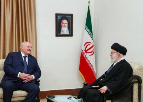 Лукашенко осудил США за убийство хаменеи.

