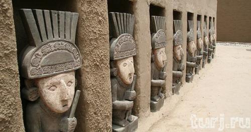 Чан - чан.  В перу, на берегу тихого океана, в долине моче недалеко от современного города трухильо расположен чан чан. 01