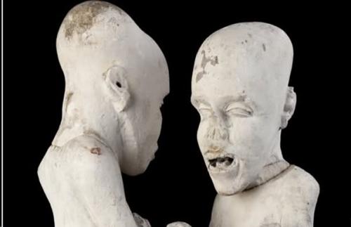 Загадочная статуя из древнего Египта. 01