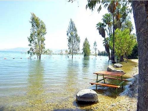 На дне библейского озера кинерет (галлилейского моря) в израиле обнаружили загадочную пирамиду из камней. 05 На дне библейского озера кинерет (галлилейского моря) в израиле обнаружили загадочную пирамиду из камней. 05