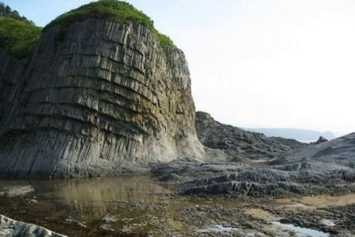 Мыс столбчатый.  В России более чем достаточно поистине уникальных мест. 07