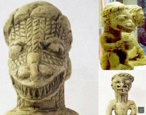 Фигурки рептилоидов из Африки возрастом 17 ТЫС. 01