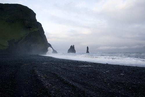 Необычная красота!  Черный пляж рейнисфьяра, атлантический океан, Исландия. 02