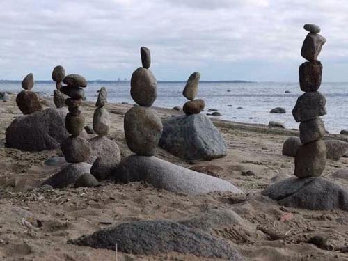 Равновесие.  Балансировка камней (англ. 07