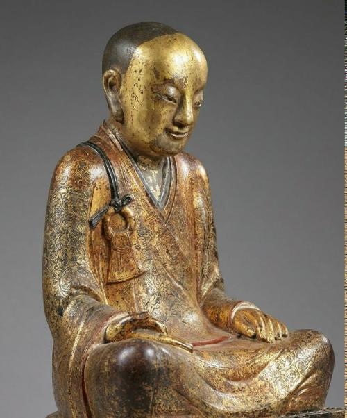 Частный владелец статуи отправил её на обычную реставрацию и даже не подозревал, что скрыто в оболочке. 01