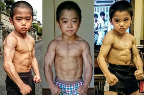 Маленький Бpюc Ли, 2020 год. 04