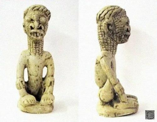 Фигурки рептилоидов из Африки возрастом 17 ТЫС. 02