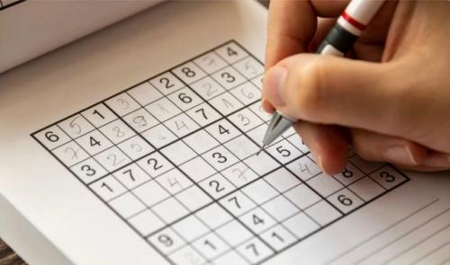 Ученые назвали, что делать в молодости, чтобы сохранить ум в старости.

