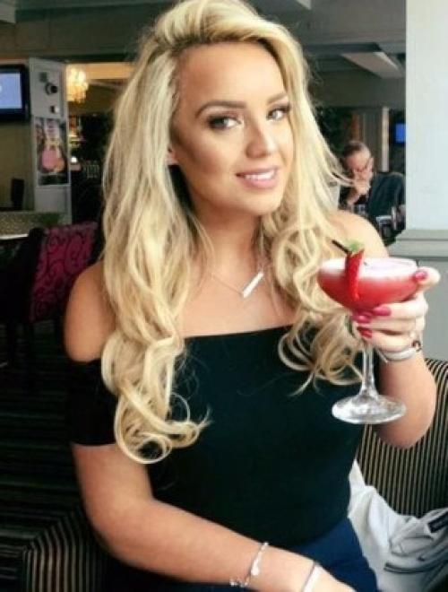 Ее бросил муж из-за того, что она полная. 03