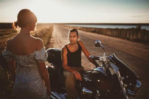 Объяснено влечение женщин к плохим парням.

