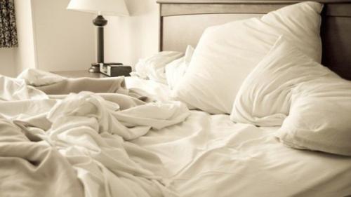 Почему не надо застилать свою постель? Почему не надо застилать свою постель?