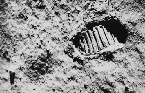 Спутник российских энтузиастов для поиска Аполлонов на луне потолстел в три раза. Спутник российских энтузиастов для поиска Аполлонов на луне потолстел в три раза.