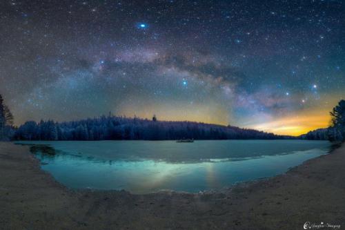 Утренний млечный путь на фото.