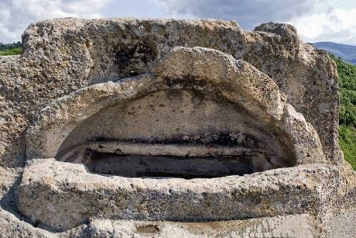 Фракийское святилище у с. Татул (Болгария). 04 Фракийское святилище у с. Татул (Болгария). 04