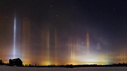 Световой столб - удивительное, создавшее вокруг себя множество теорий, выдумок и поверий, оптическое природное явление. 01