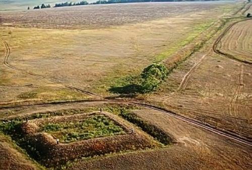 Заволжская стена. Нельзя сказать, что российские историки, археологи и ученые не интересуется заволжской стеной. 01