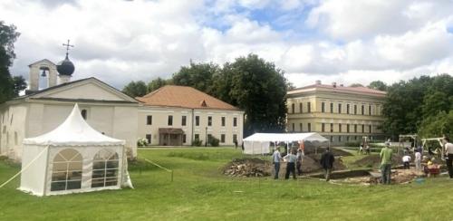 В великом Новгороде исследуют храм, связанный с легендарным Садко. 02