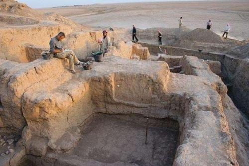 До востребования - парадокс. 03