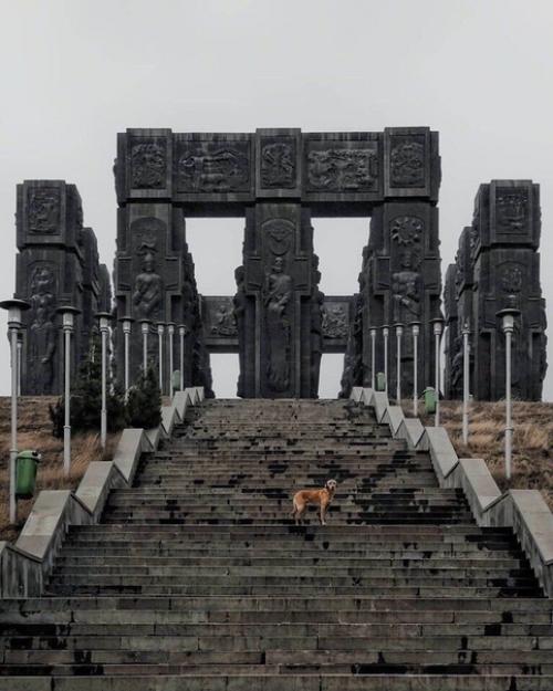 Вы архитектуру тех времён оцените! 05